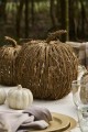 Dekoracyjna dynia z naturalnych gałązek Ib Laursen dostępna w sklepie Ulica Ceramiczna & Home Design. Idealna do tworzenia przytulnych jesiennych aranżacji i eleganckich dekoracji na Halloween.