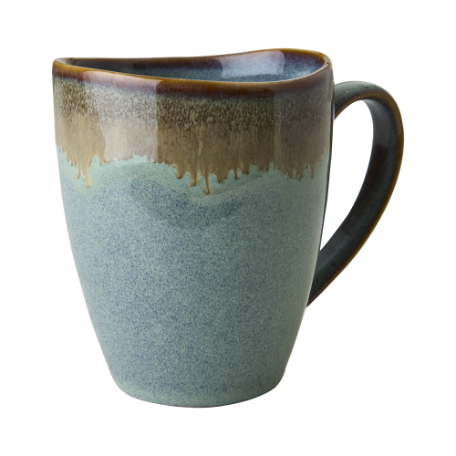 Ceramiczny kubek Anna marki Affari of Sweden w naturalnych odcieniach zieleni i brązu. Stylowy kubek do kawy lub herbaty w skandynawskim klimacie. Dostępny w Ulica Ceramiczna & Home Design.