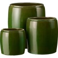 Zestaw trzech donic Saigon w oliwkowym kolorze marki Ib Laursen. Stylowe donice idealne do roślin i dekoracji wnętrza. Dostępne w Ulica Ceramiczna & Home Design.
