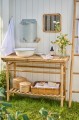 Konsola bambusowa Ib Laursen to lekki i naturalny mebel z dodatkową półką do przechowywania. Dostępna w Ulica Ceramiczna & Home Design.