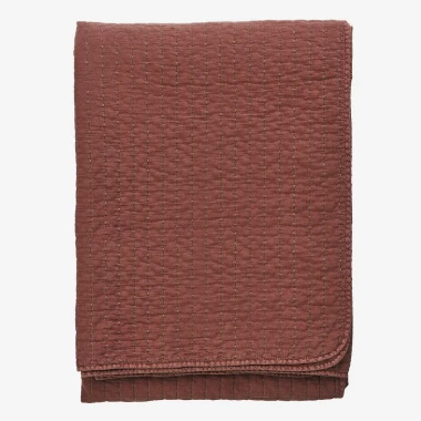 Madam Stoltz – Narzuta bawełniana na łóżko w kolorze ceglanym