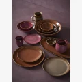 Miseczka ceramiczna Madam Stoltz 8,5 cm w cynamonowym kolorze to stylowy i praktyczny dodatek do stołu, dostępny w Ulica Ceramiczna & Home Design.