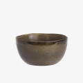 Miska ceramiczna Madam Stoltz 18 cm w cynamonowym kolorze to stylowy i funkcjonalny element zastawy, dostępny w Ulica Ceramiczna & Home Design.