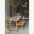 Stół Madam Stoltz z drewna z recyklingu to unikatowy i naturalny mebel do jadalni, dostępny w Ulica Ceramiczna & Home Design.