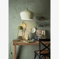 Stół Madam Stoltz z drewna z recyklingu to unikatowy i naturalny mebel do jadalni, dostępny w Ulica Ceramiczna & Home Design.