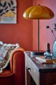 Lampa stołowa Bloomingville Kinoko z żółtym szklanym kloszem to designerski element oświetlenia, dostępny w Ulica Ceramiczna & Home Design.