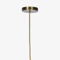 Madam Stoltz – metalowa lampa wisząca w kolorze antycznego mosiądzu o średnicy 22 cm i wysokości 19 cm.