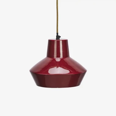 Madam Stoltz – Metalowa lampa wisząca emaliowana wiśniowa 22 × 19 cm