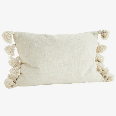Madam Stoltz – Bawełniana poszewka boho z frędzlami off white 40 × 60 cm