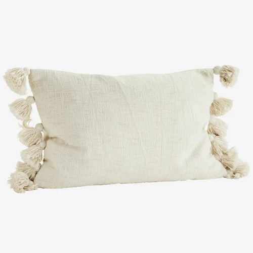 Madam Stoltz – bawełniana poszewka boho z frędzlami off white 40 × 60 cm.