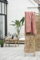 Parawan bambusowy Ib Laursen to naturalna i stylowa przegroda do wnętrza, ogrodu lub na taras. Dostępny w Ulica Ceramiczna & Home Design.